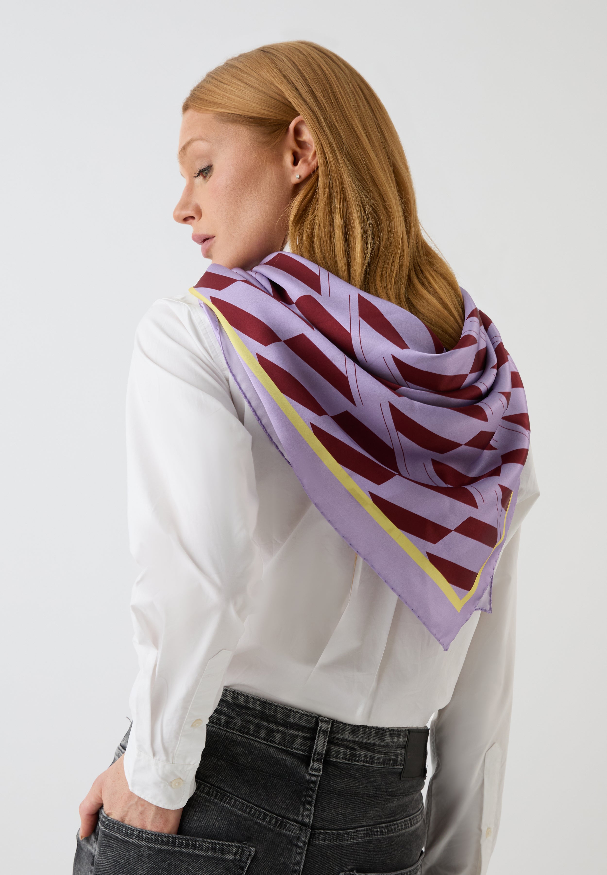 PAÑUELO MALVA BURDEOS