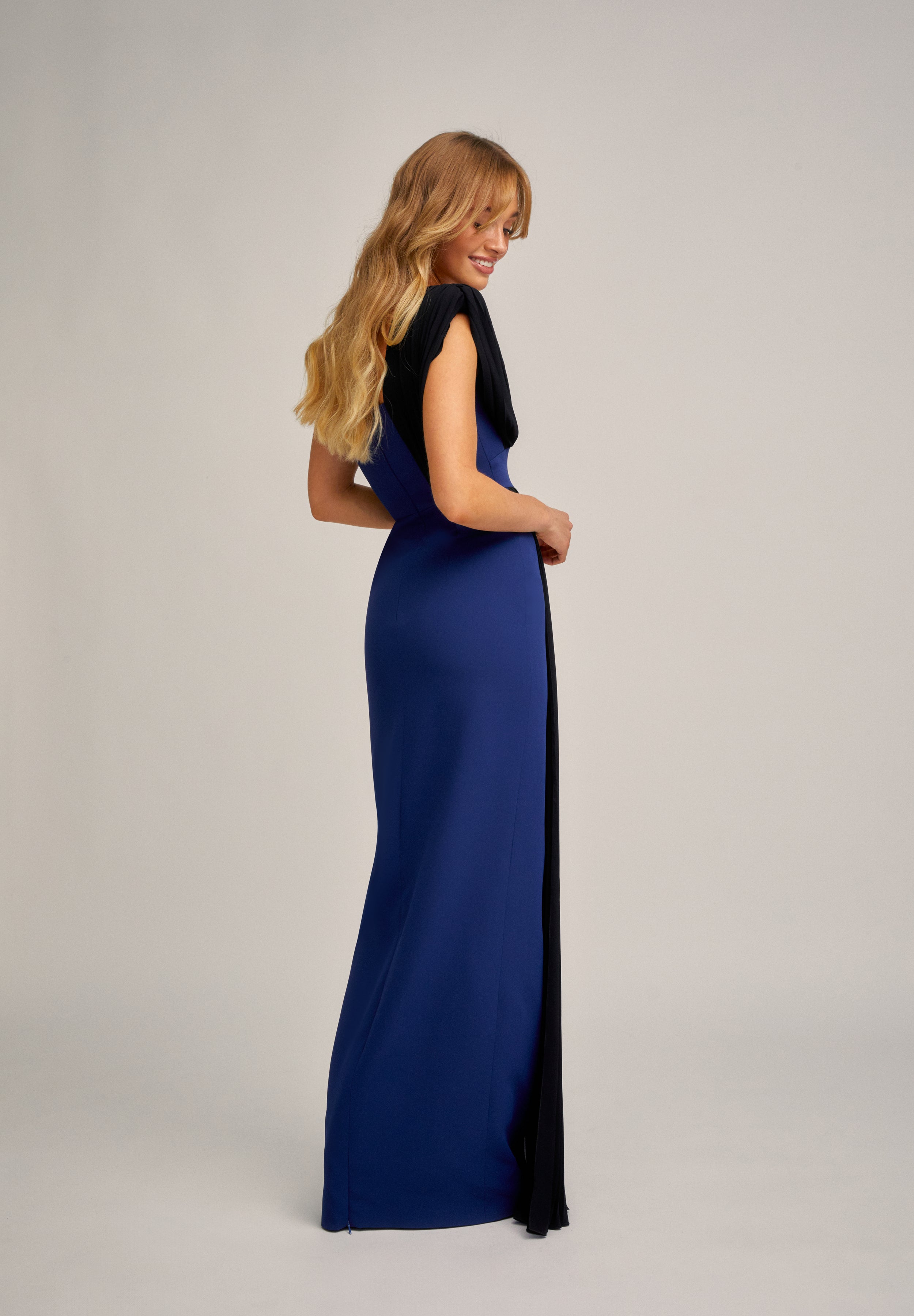 CALEDONIA AZUL NEGRO