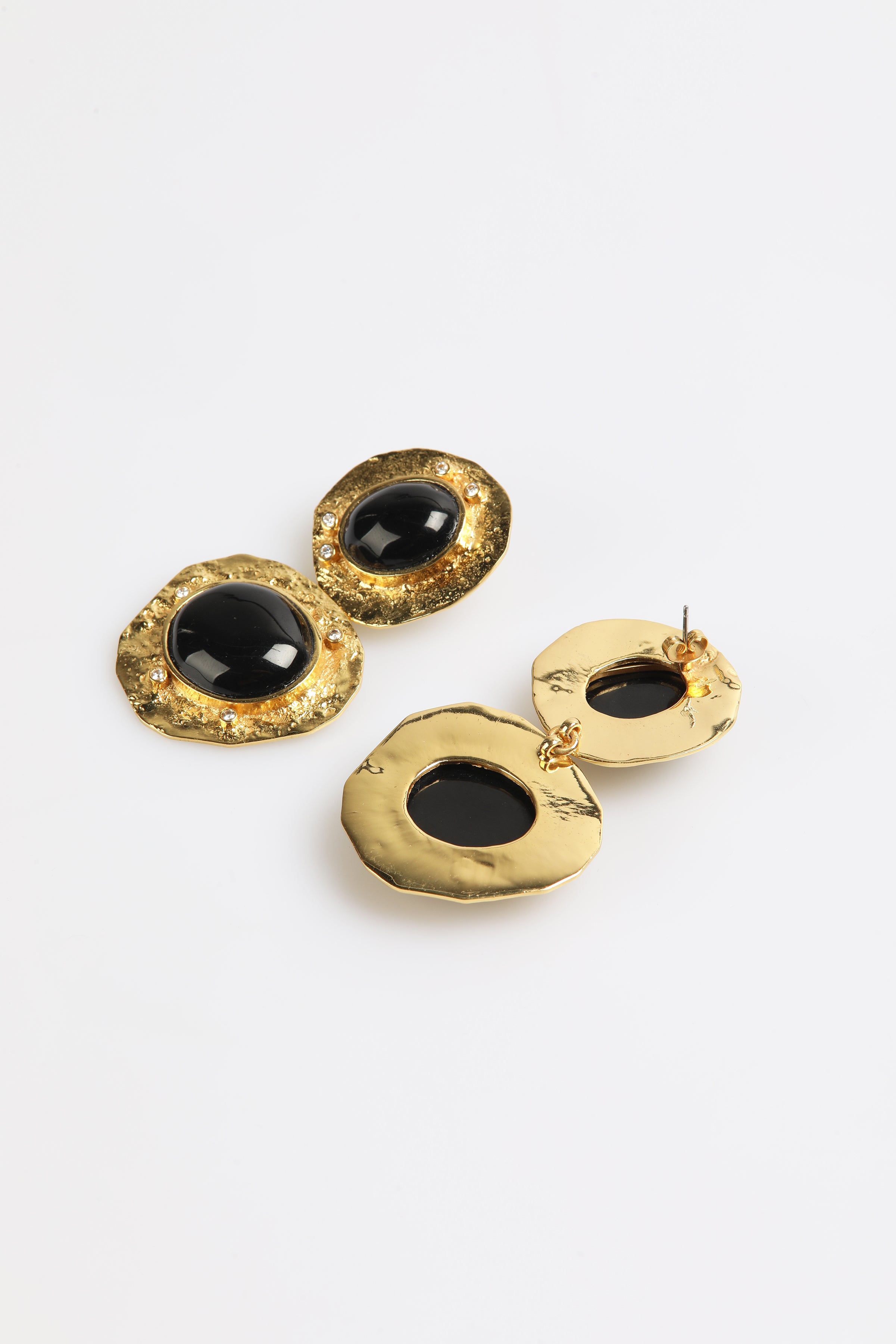 PENDIENTES NEGRO DORADOS