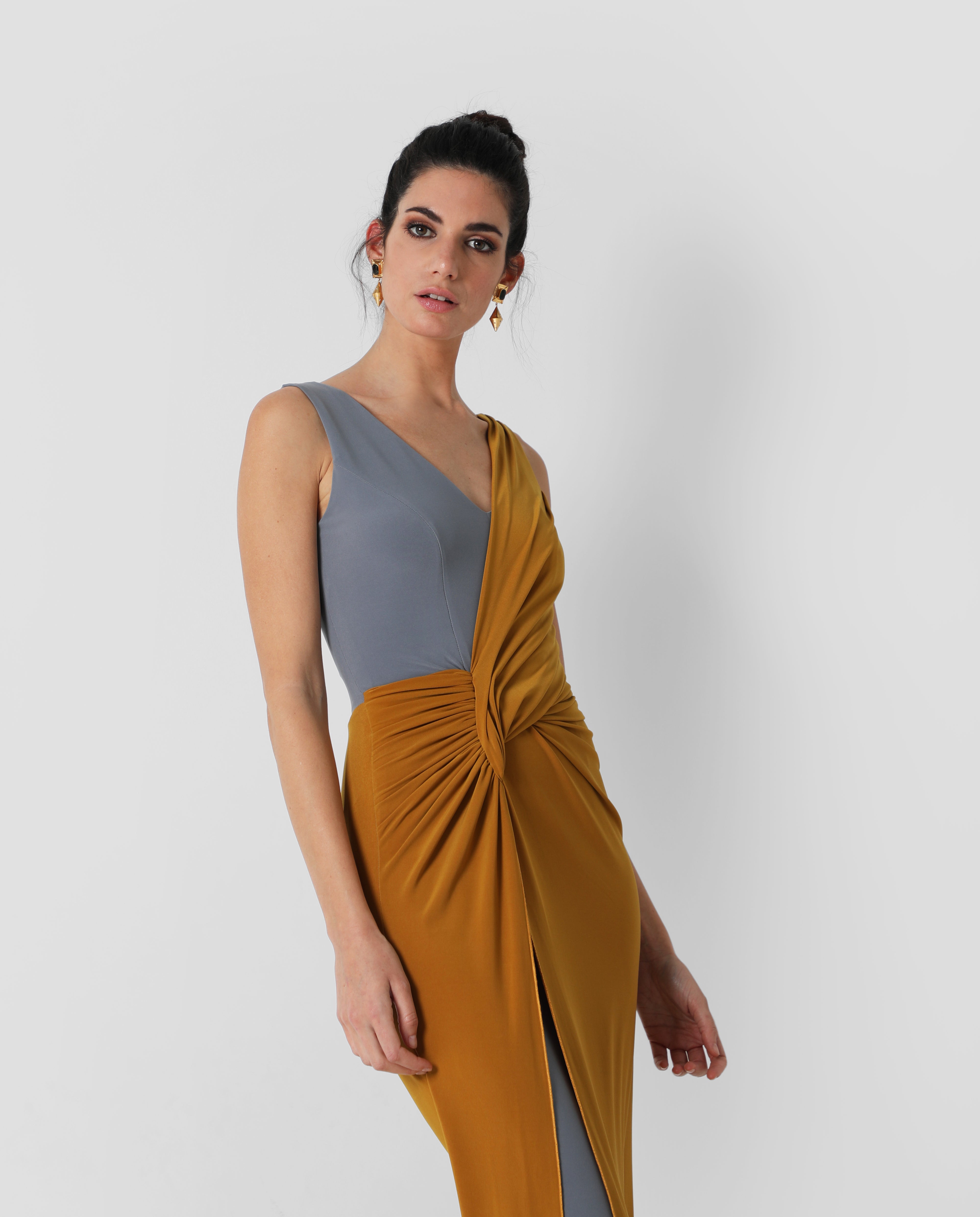 ANCLA 2.0 OCRE GRIS