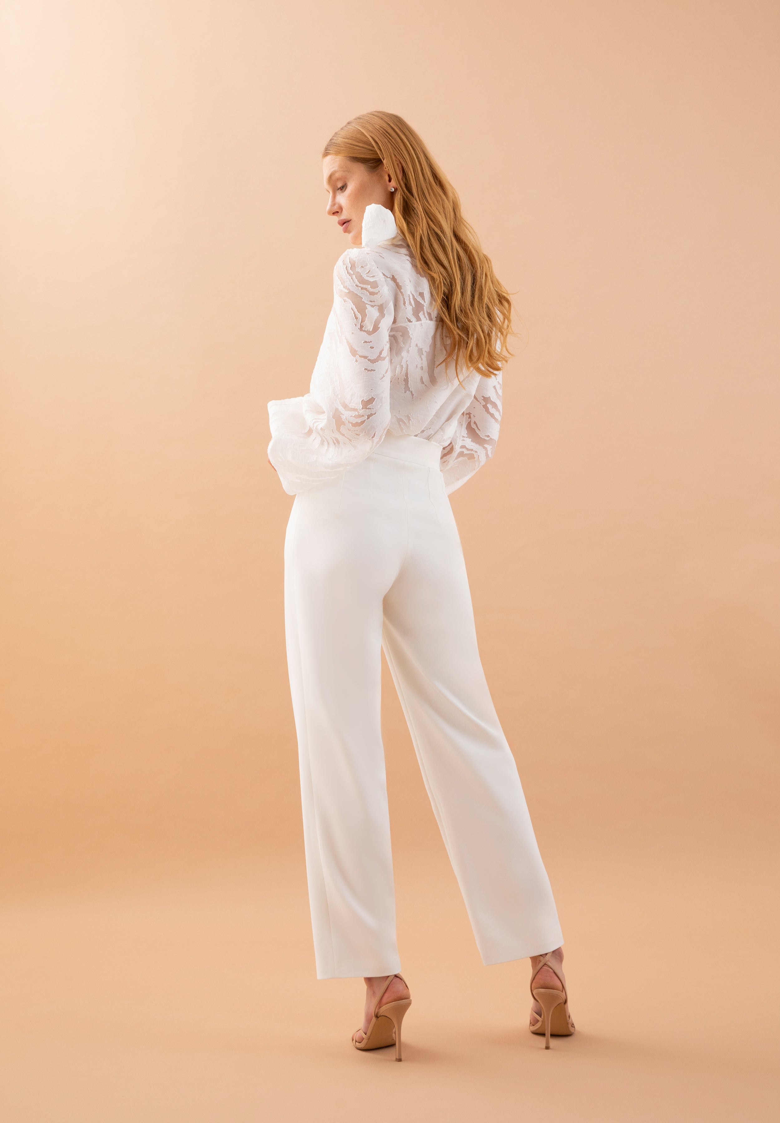 pantalon-tiro-alto-invitada