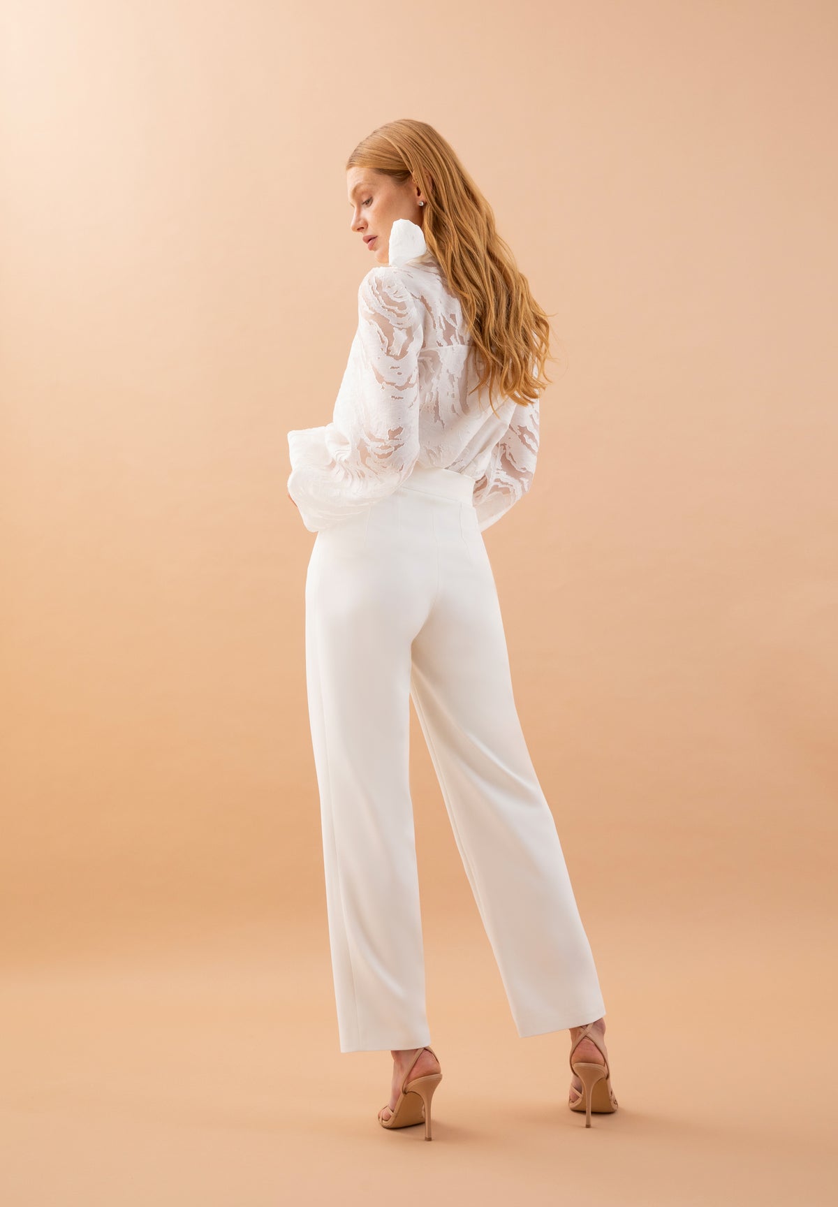 pantalon-tiro-alto-invitada