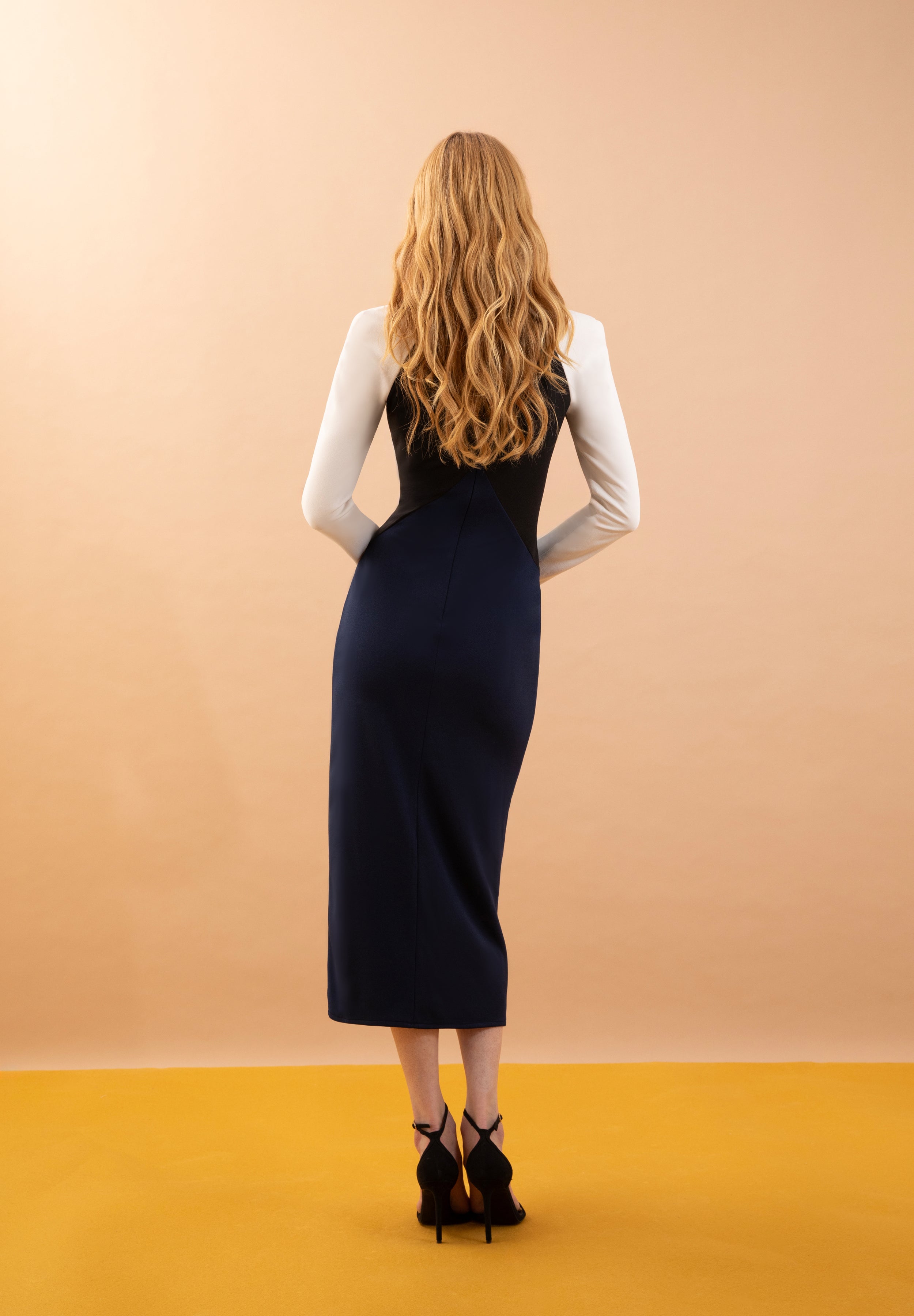 MAIA BEIGE AZUL NEGRO