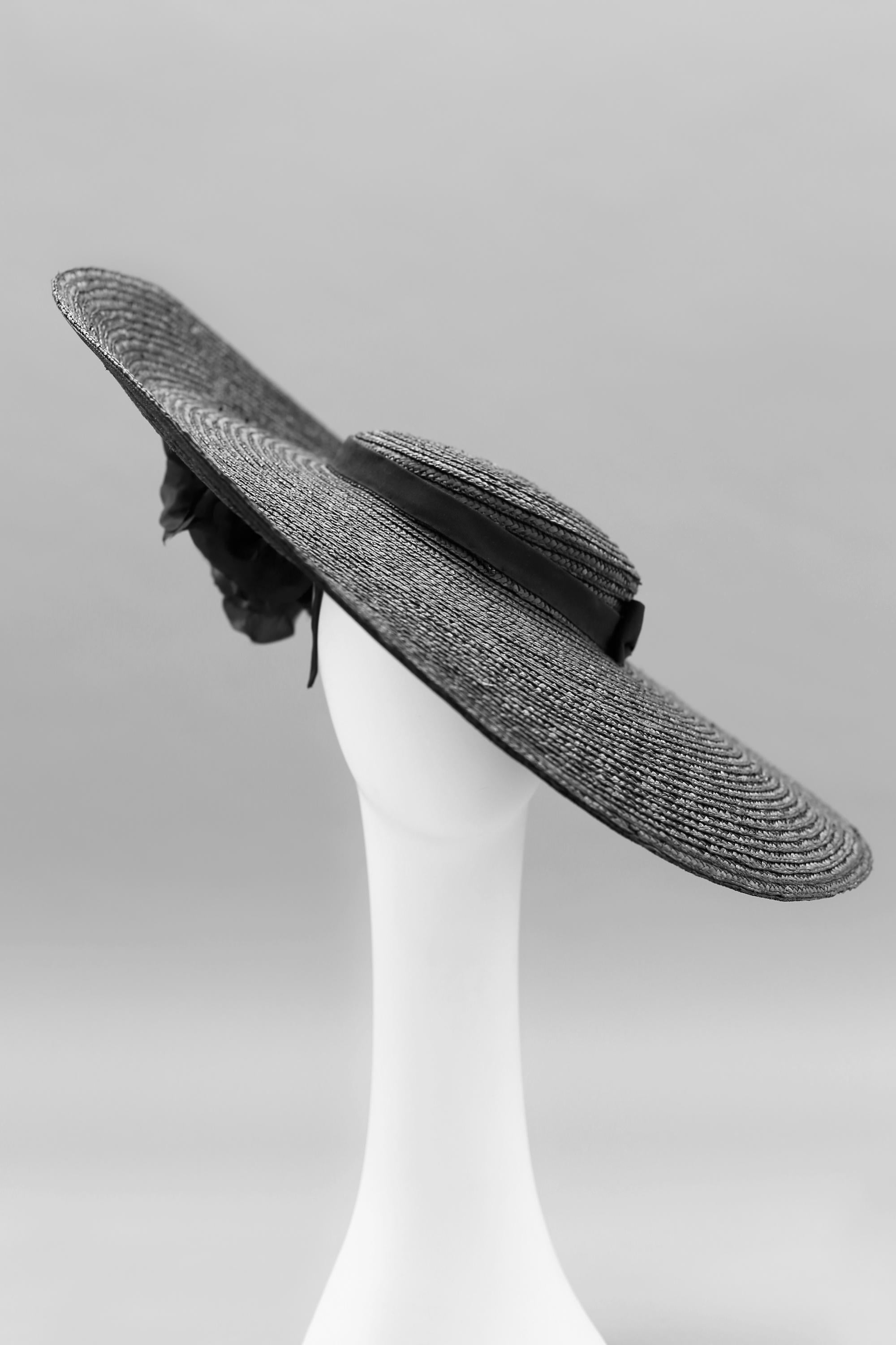 EVA NEGRO ADORNO FLORES