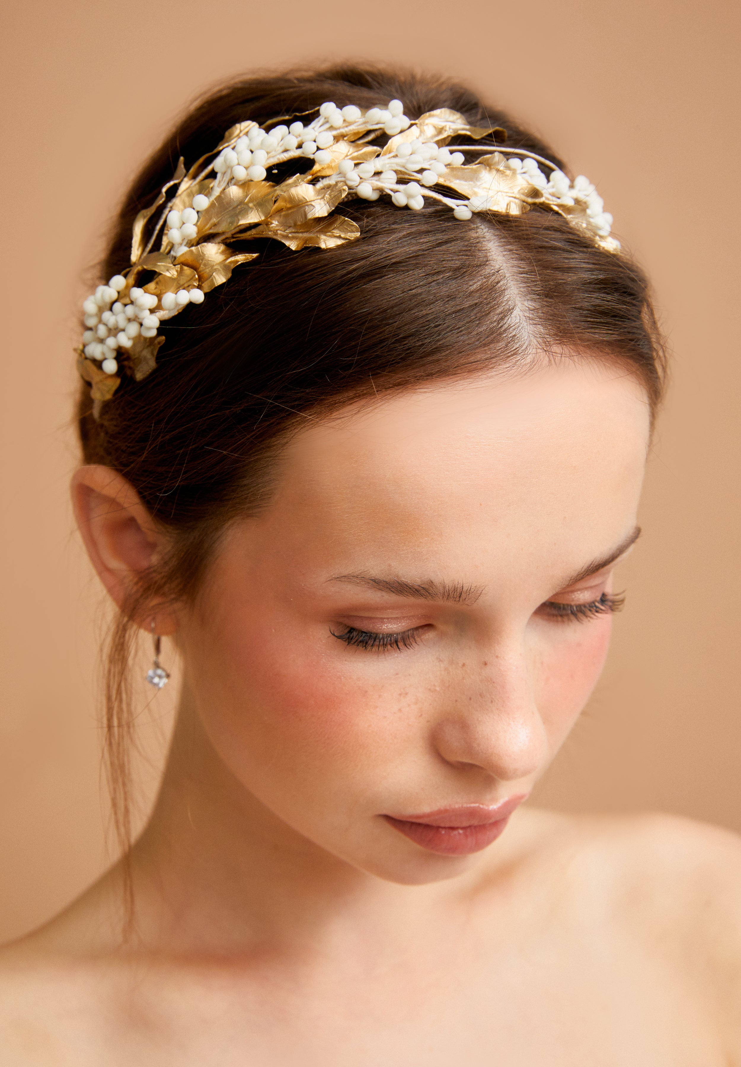 GOLD WHITE HEADBAND