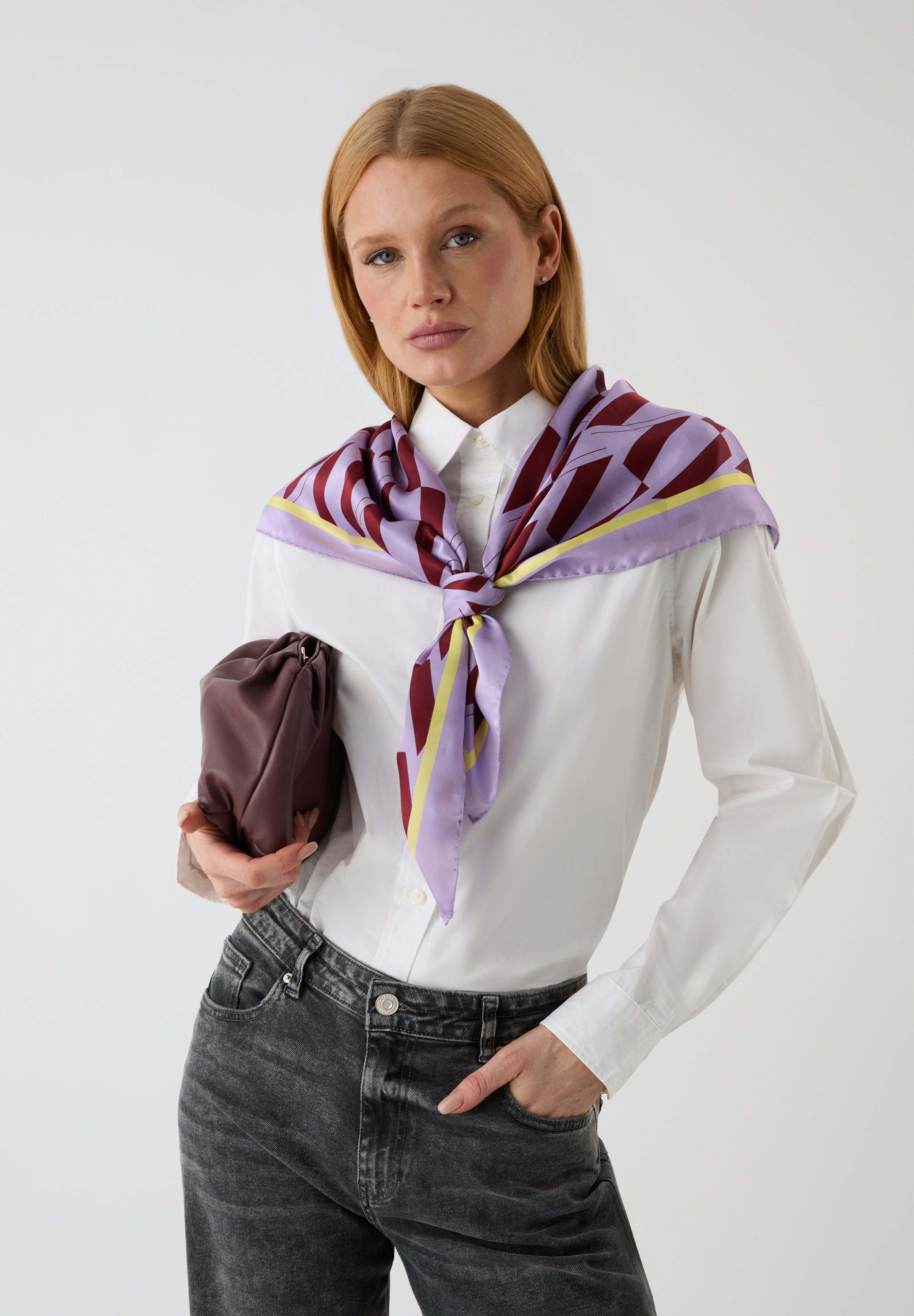 PAÑUELO MALVA BURDEOS