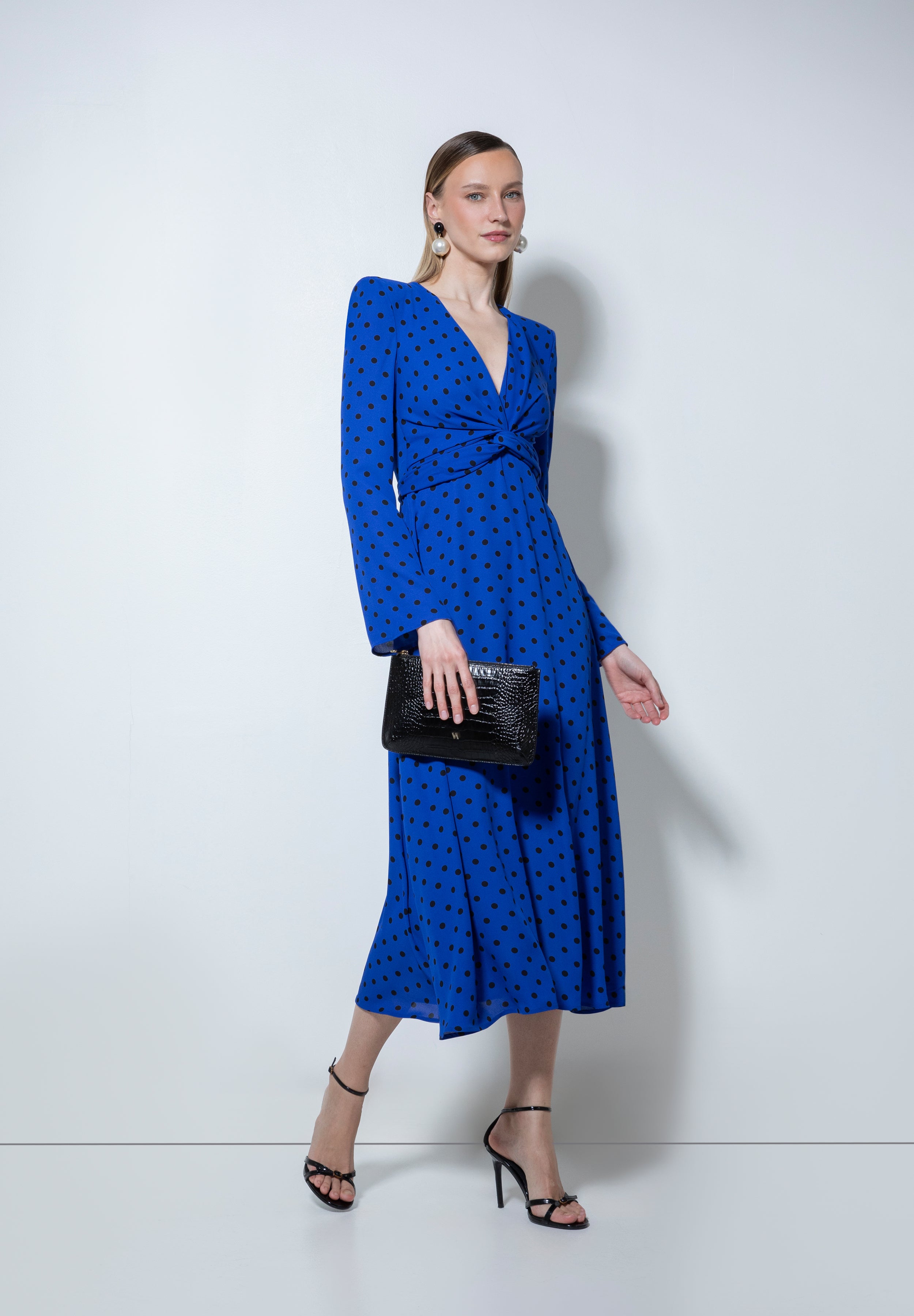 CHAVELA LUNAR AZUL NEGRO