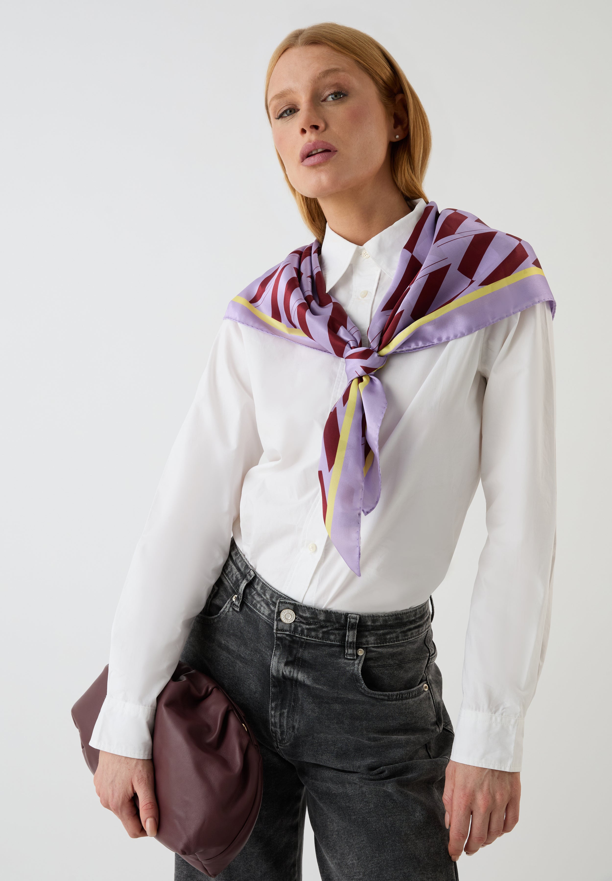 PAÑUELO MALVA BURDEOS