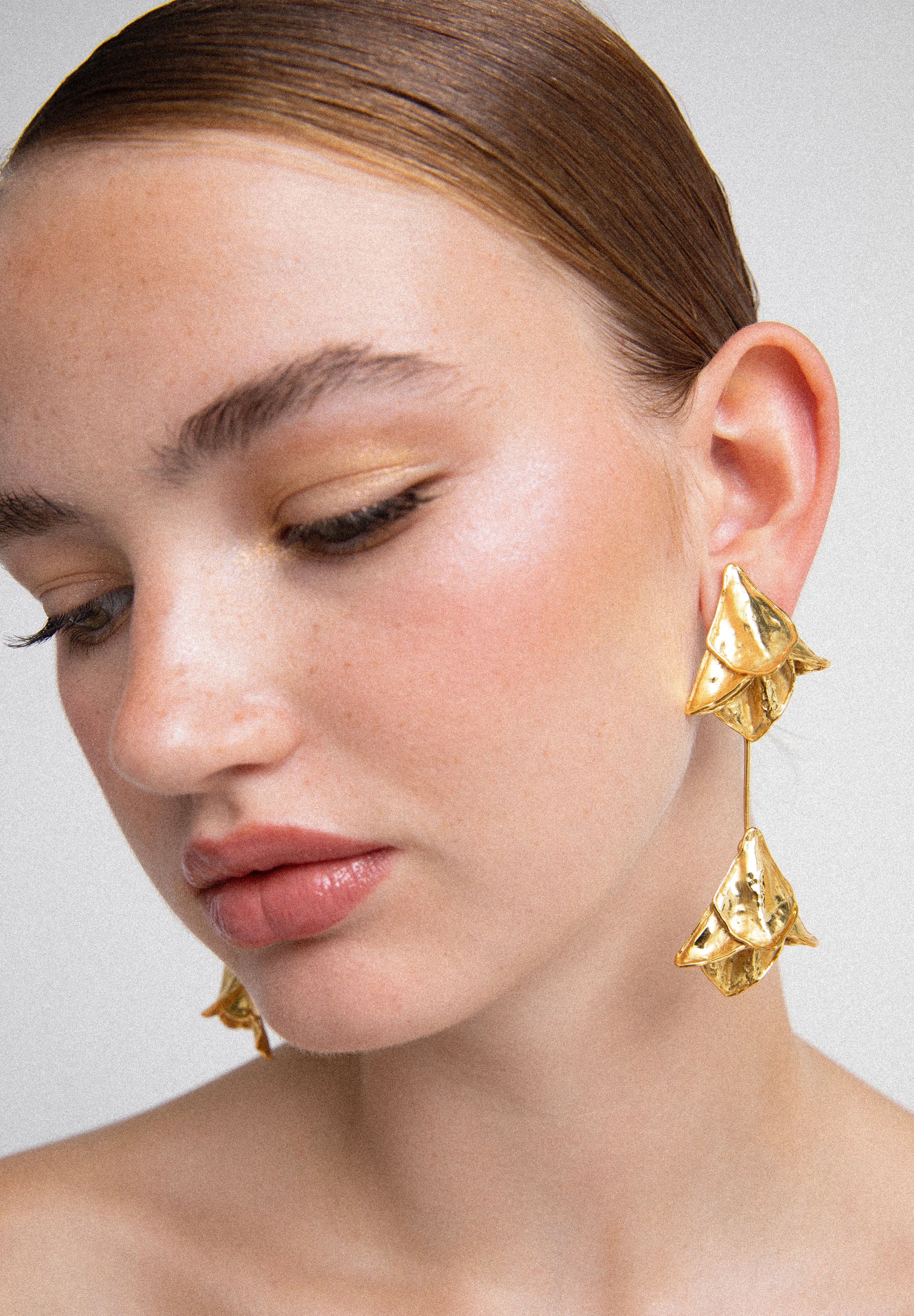 GOLDEN TULIP EARRINGS