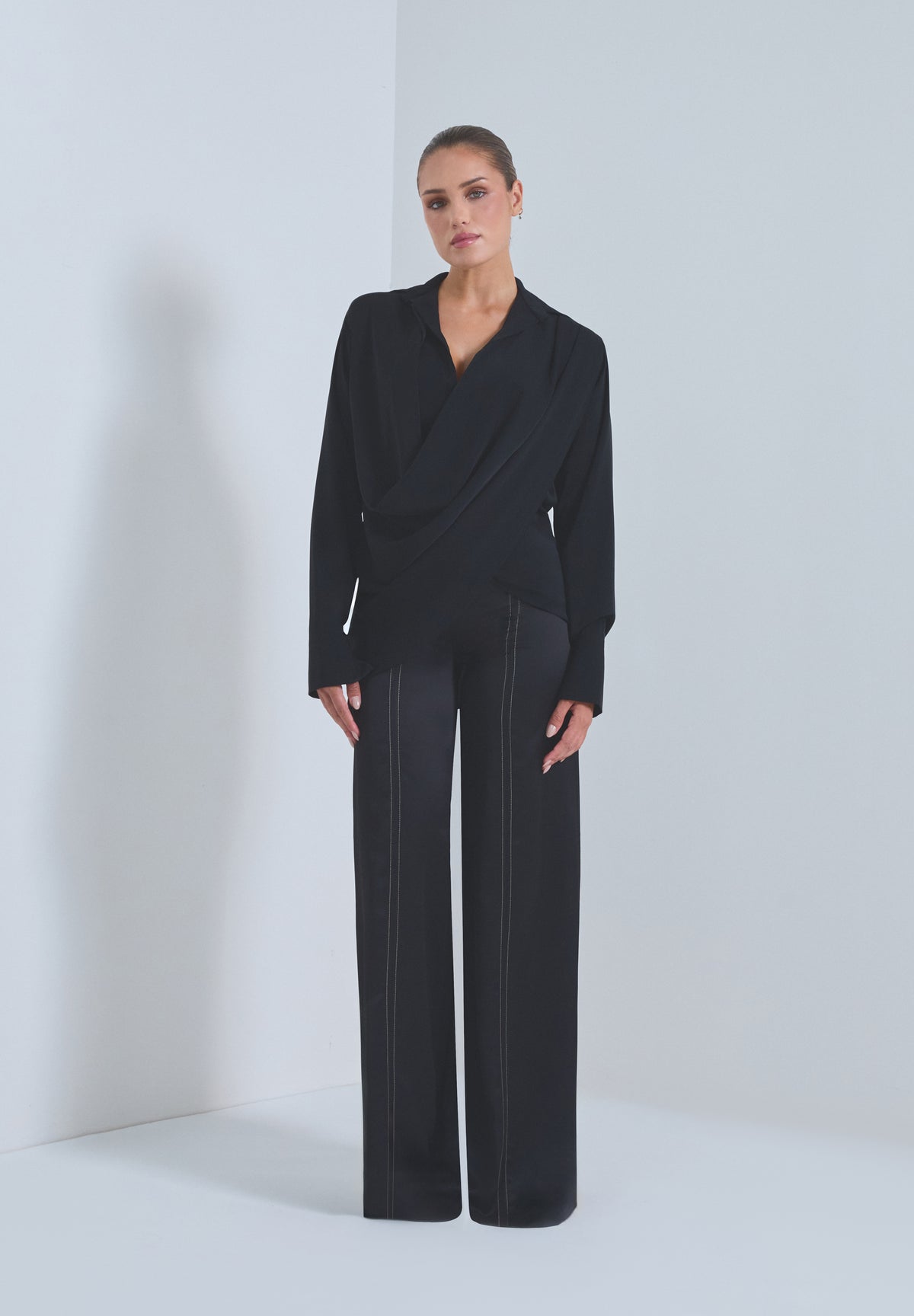 VICTORIA BLACK SHIRT