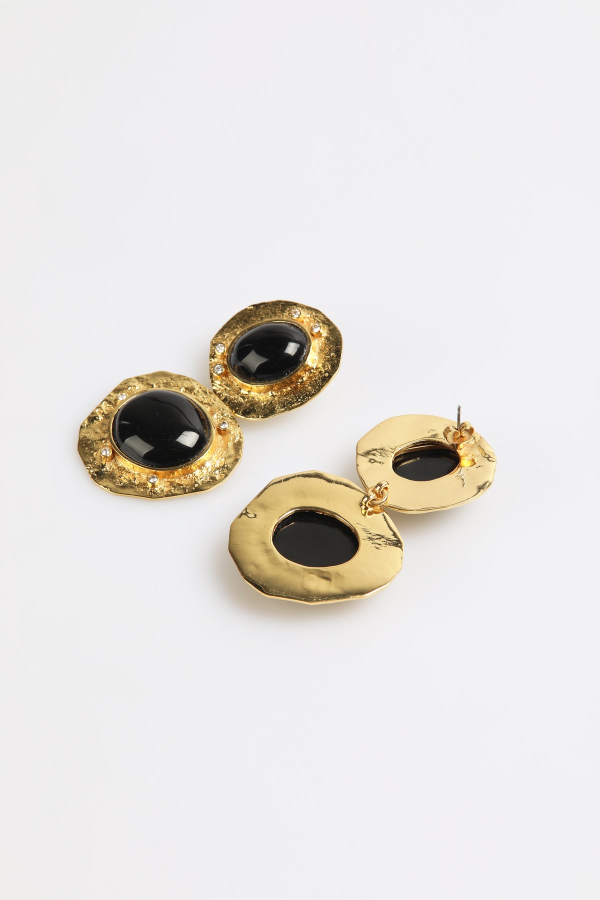 PENDIENTES NEGRO DORADOS