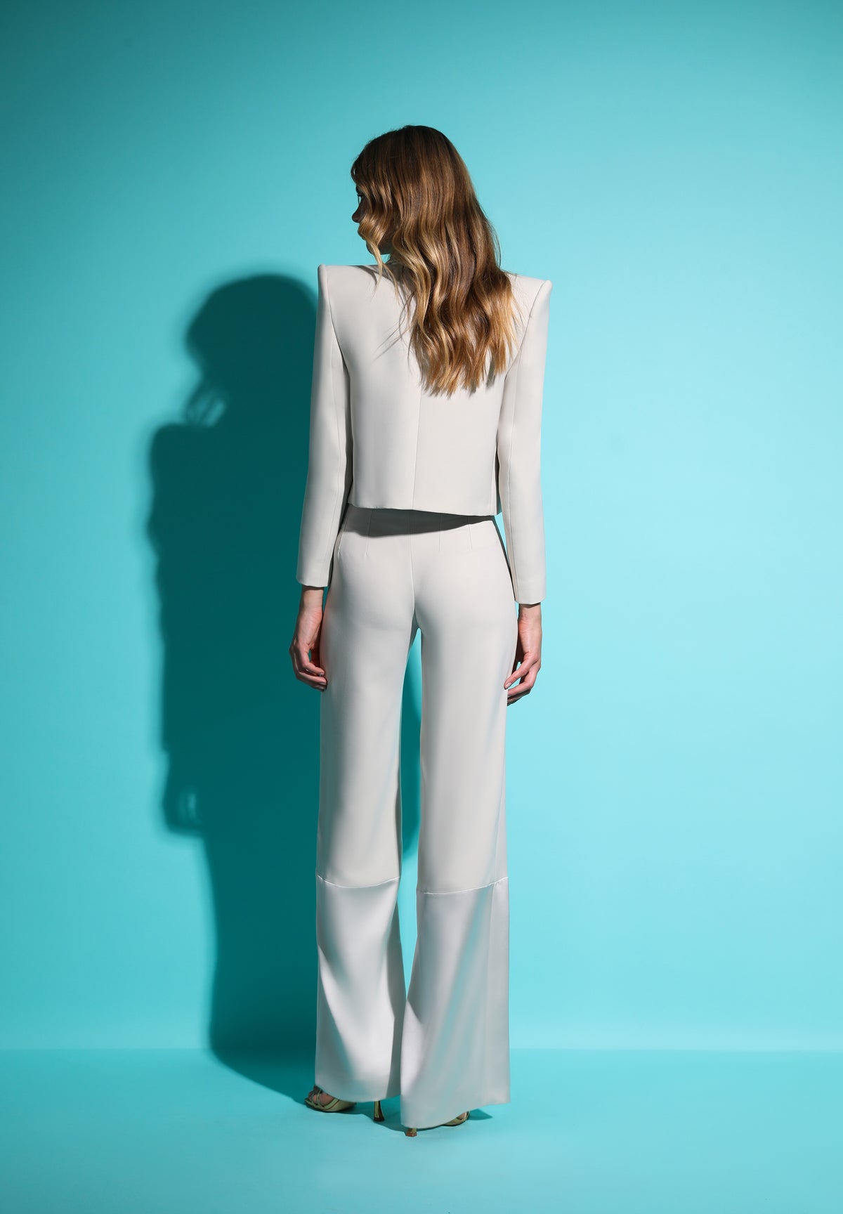 YONA CHAQUETA GRIS PERLA