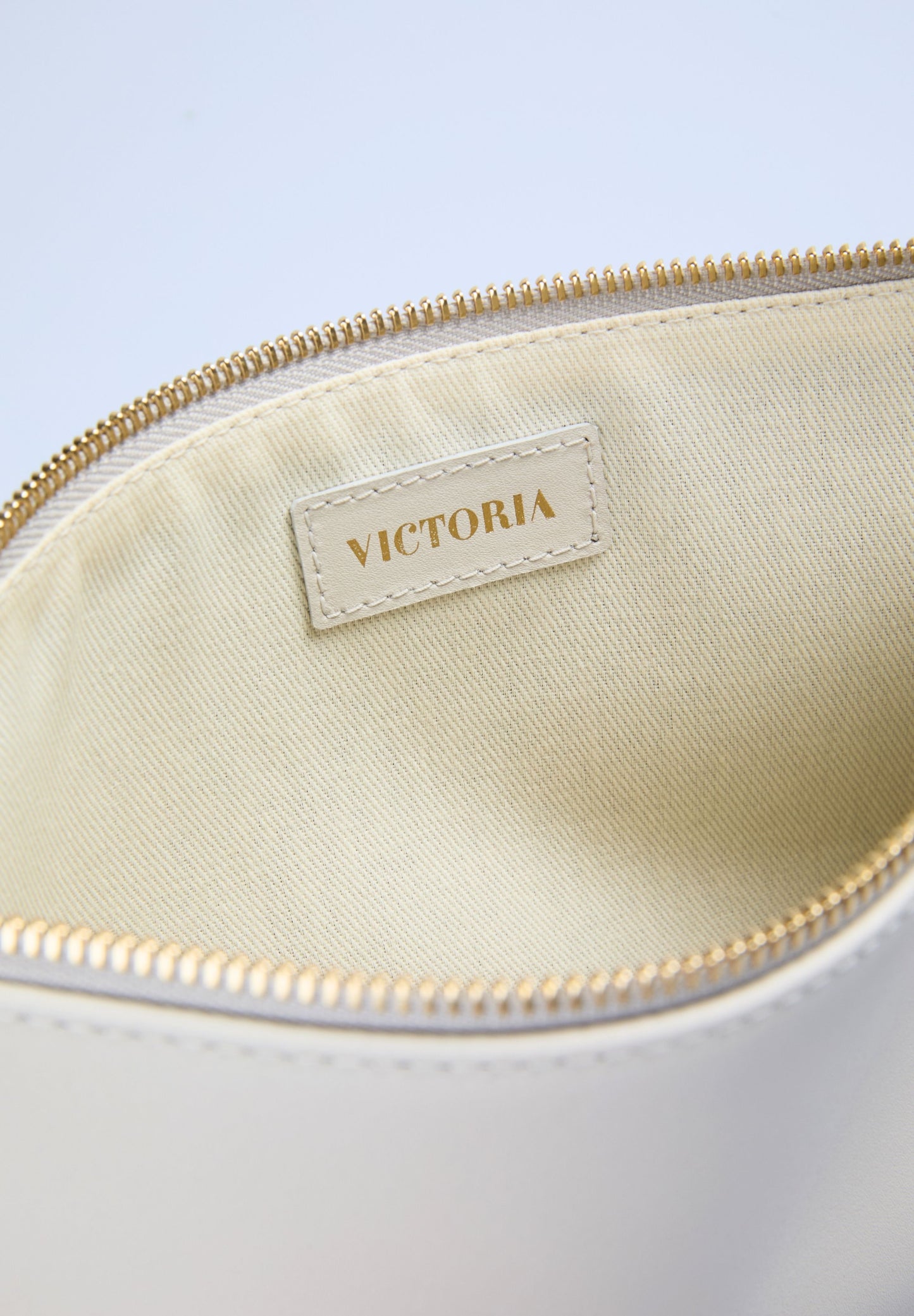CARTERA COCO GRIS