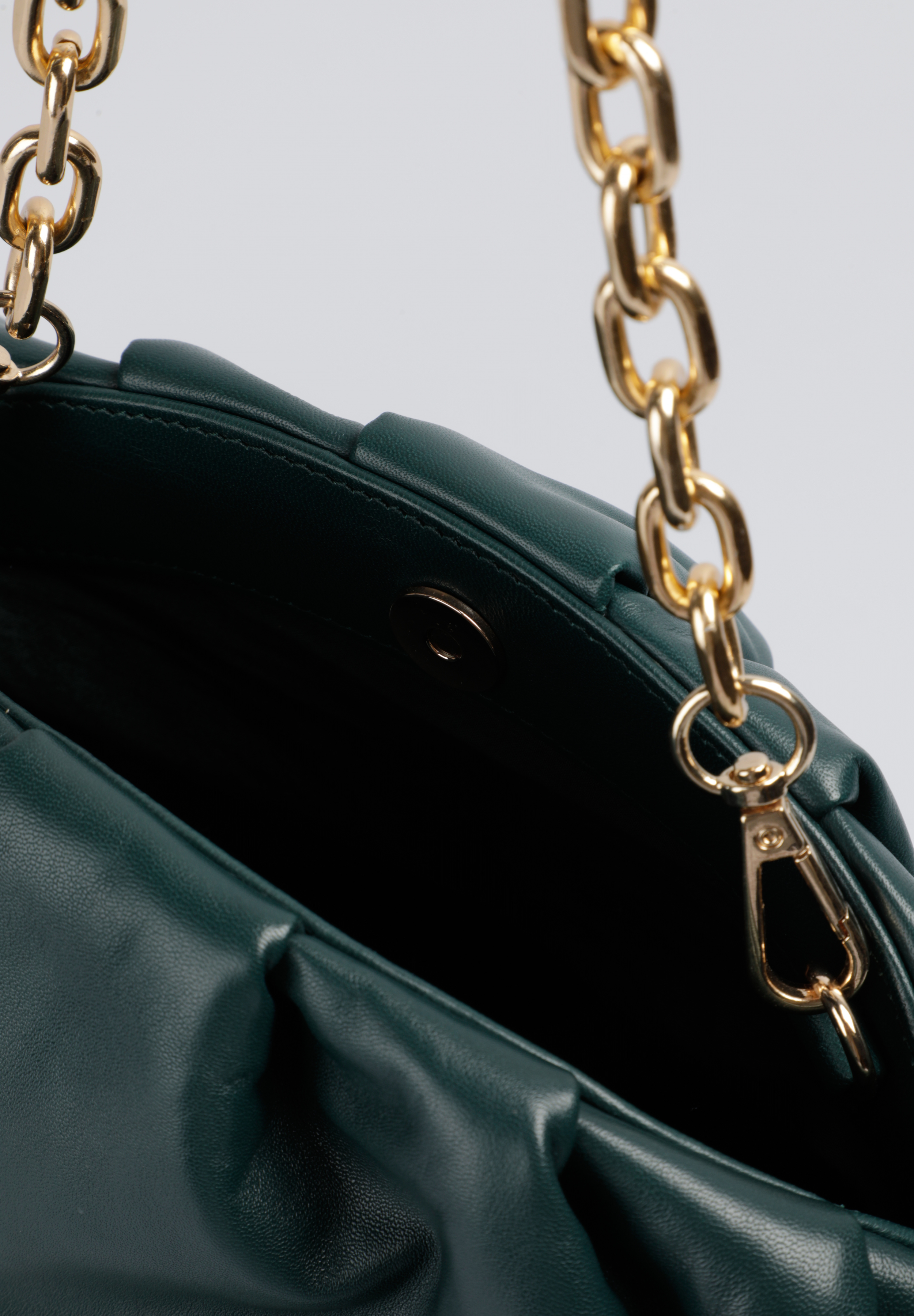 POMPOM BAG MEDIA LUNA GREEN