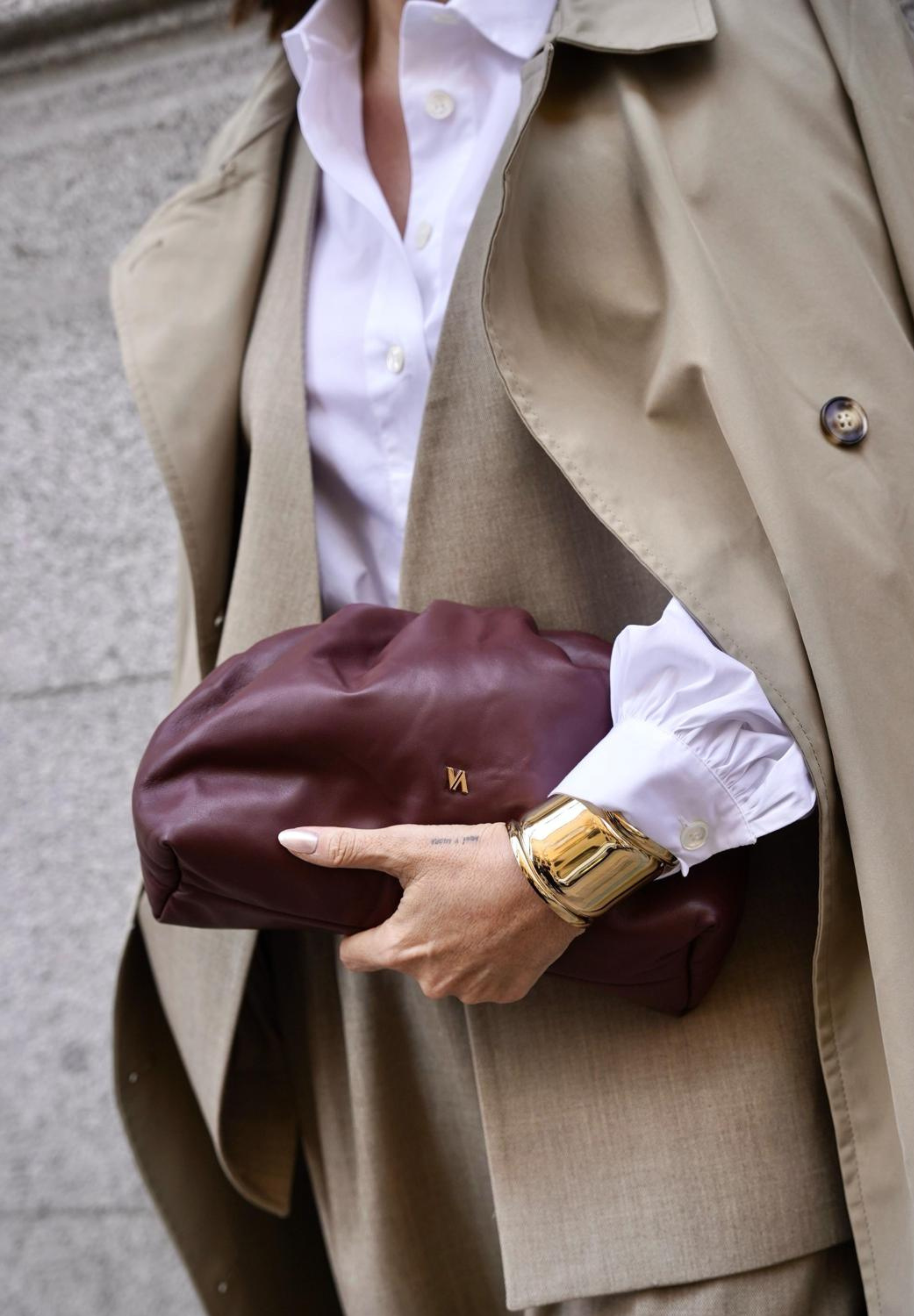 POMPOM BAG MEDIA LUNA BURGUNDY