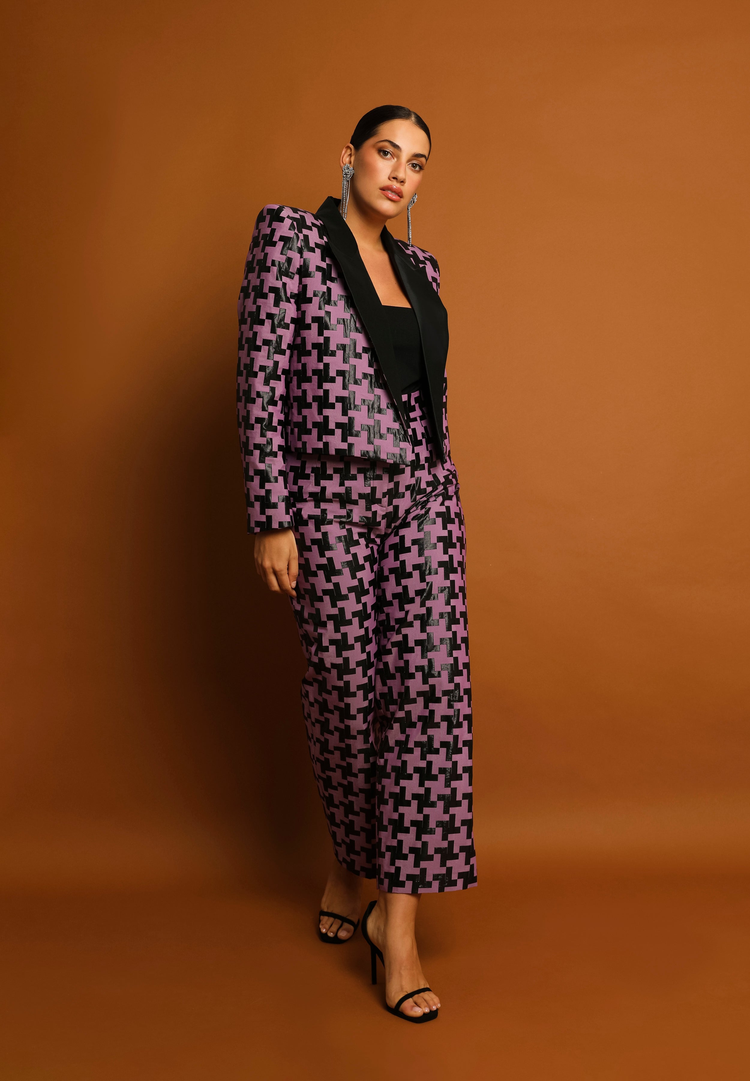 USA CHAQUETA MORADO Y NEGRO