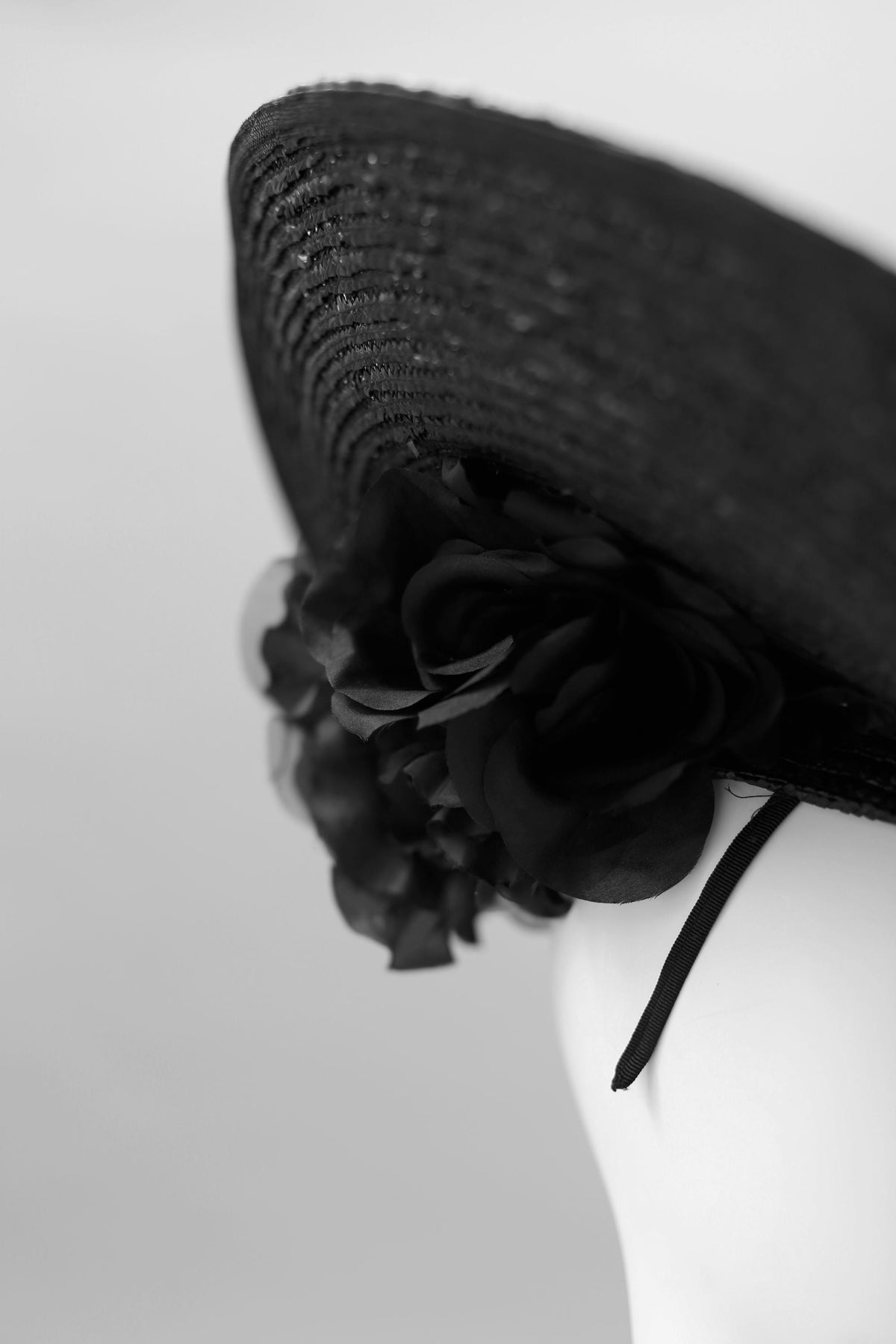 EVA BLACK FLOWER ORNAMENT